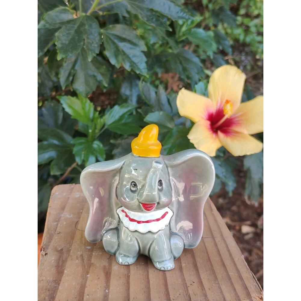 Vintage Disney Dumbo Walt Disney Production Porcelain Ceramic Figure Japan